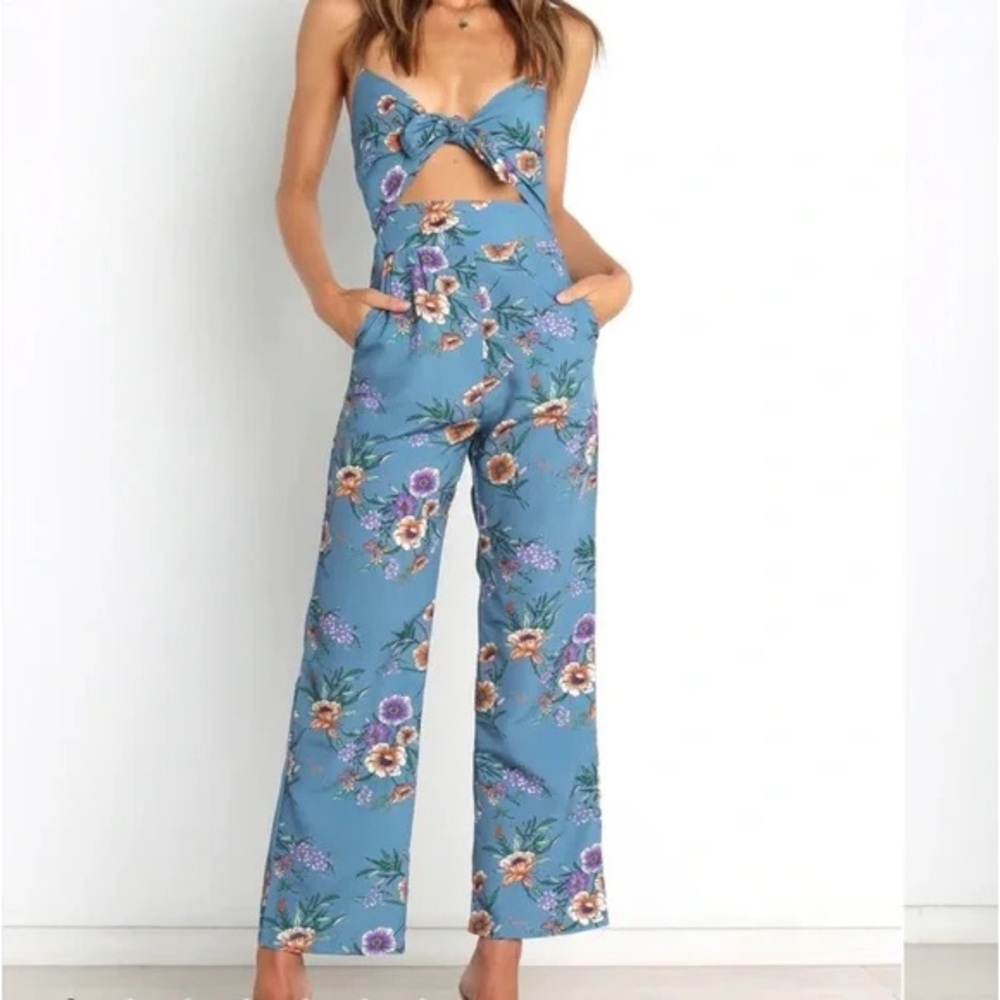Petal & pup tie front cut out floral jumpsuit nwot
